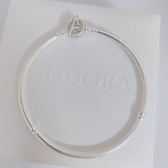 Pandora Marvel The Avengers Logo Clasp Snake Chain Bracelet - Picture 9 of 9